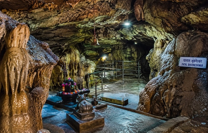 Patal Bhuvneshwar Cave
