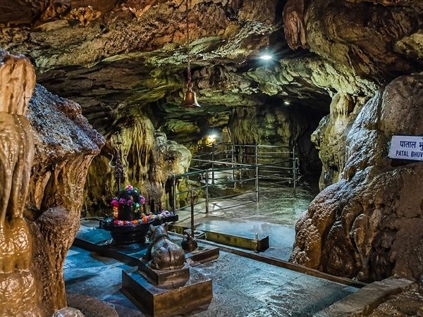 Patal Bhuvneshwar Cave